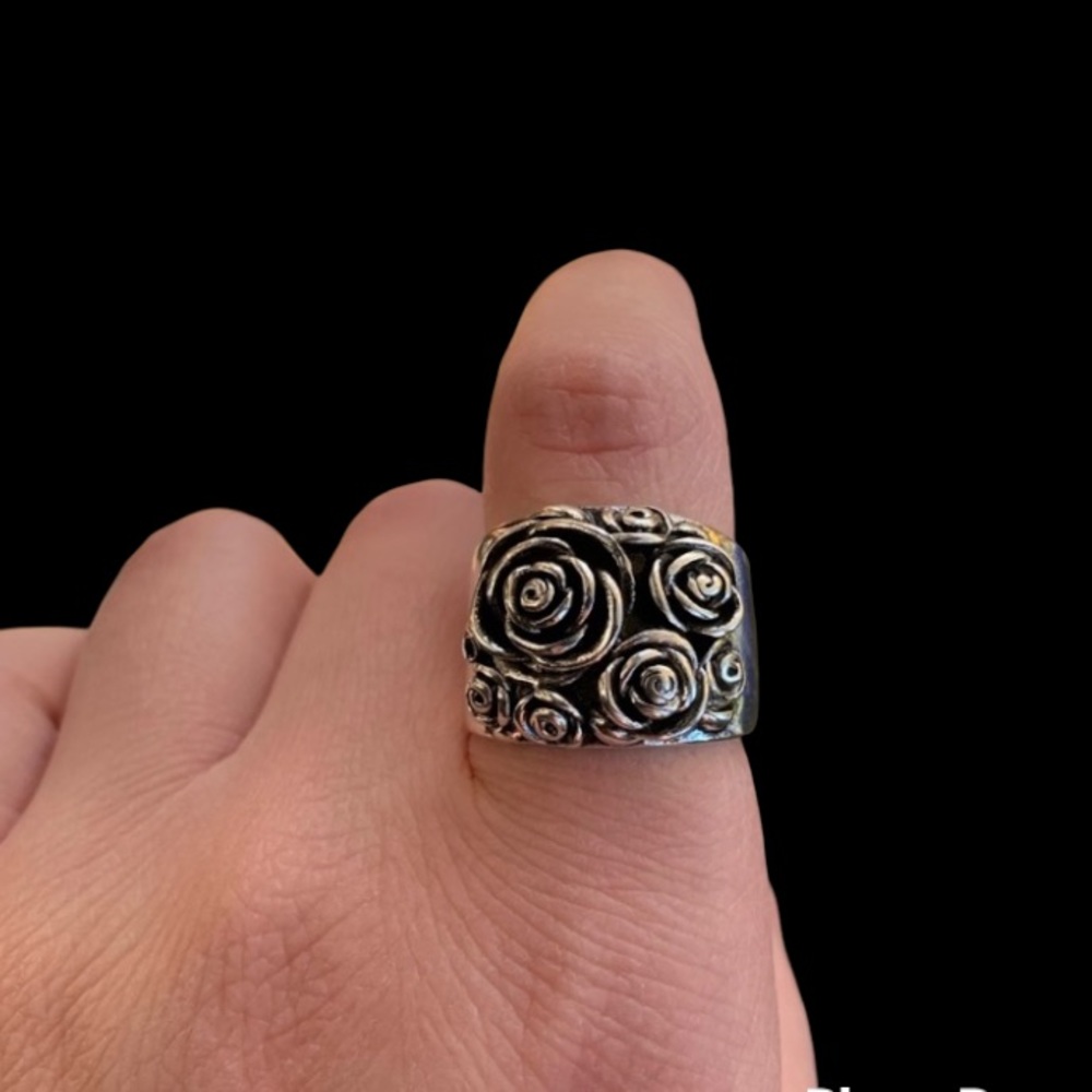 STERLING SILVER FLORAL RING - Picture 7 of 9